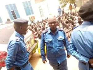 شاهد بالصور......الشرطة السودانية تكشر عن انيابها ...تدخل الجغب وتخرج بالمثير 17 FB IMG 1652712238892